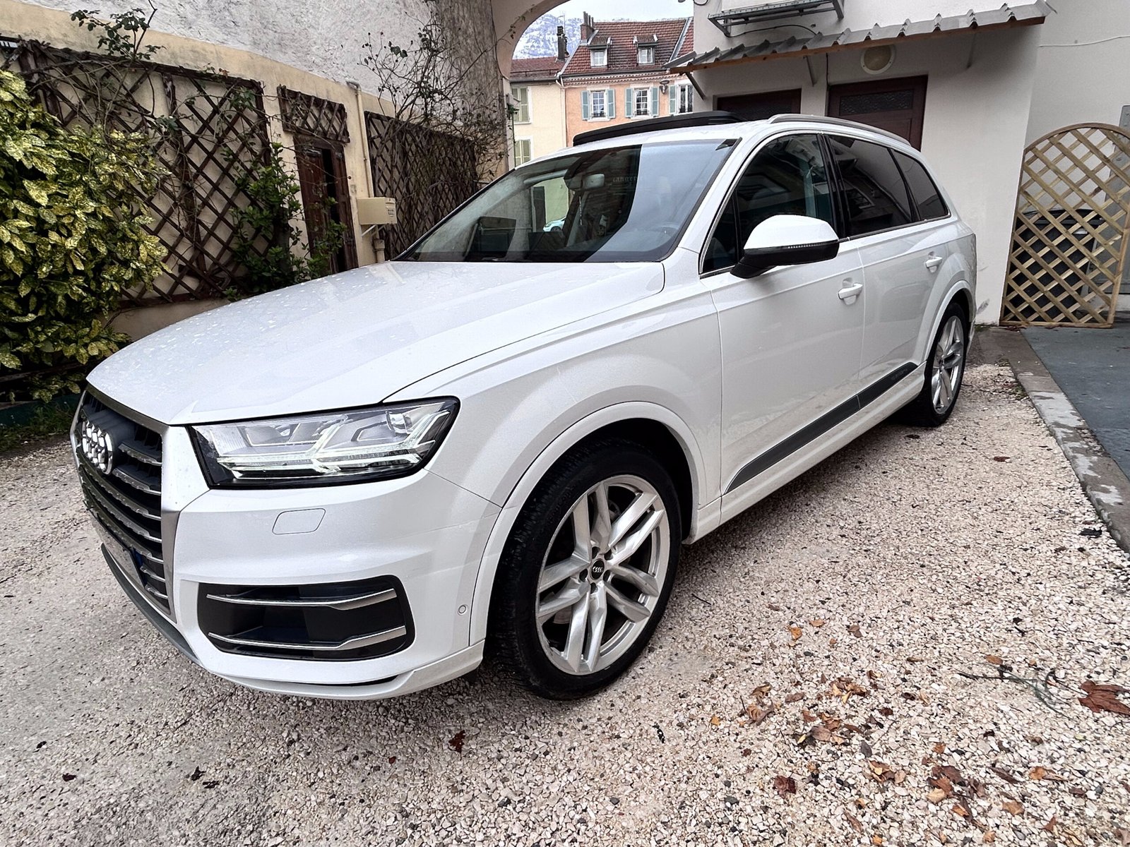AUDI Q7 3.0 litres TDI V6 Turbo QUATTRO 272CH