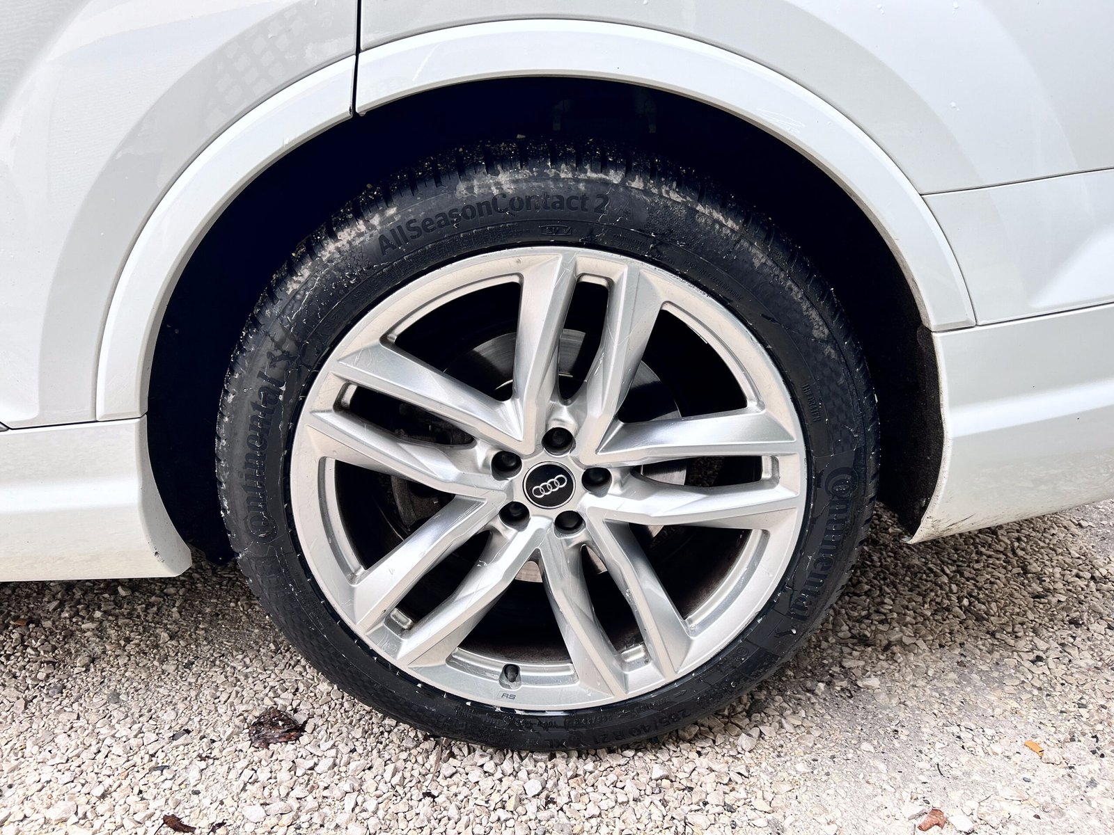 AUDI Q7 3.0 litres TDI V6 Turbo QUATTRO 272CH