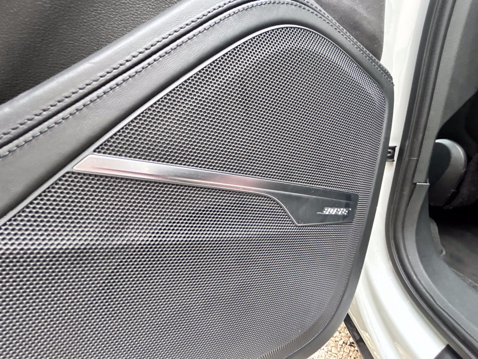 AUDI Q7 3.0 litres TDI V6 Turbo QUATTRO 272CH