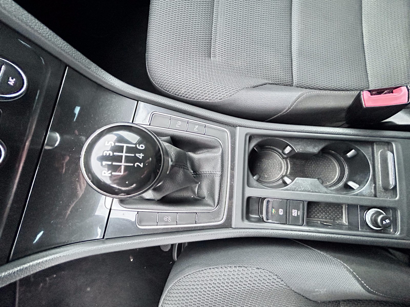 VOLKSWAGEN GOLF VII 1.4 TSI 125 Ch