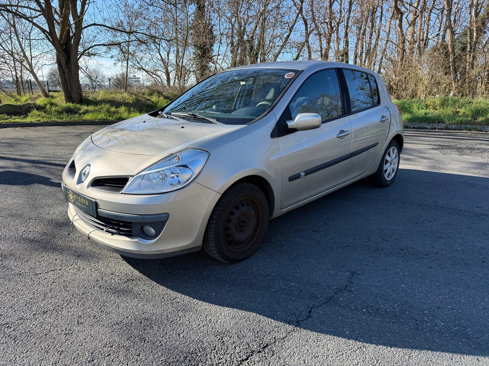 RENAULT Clio III 1.4 i 98cv finition « Privilège »