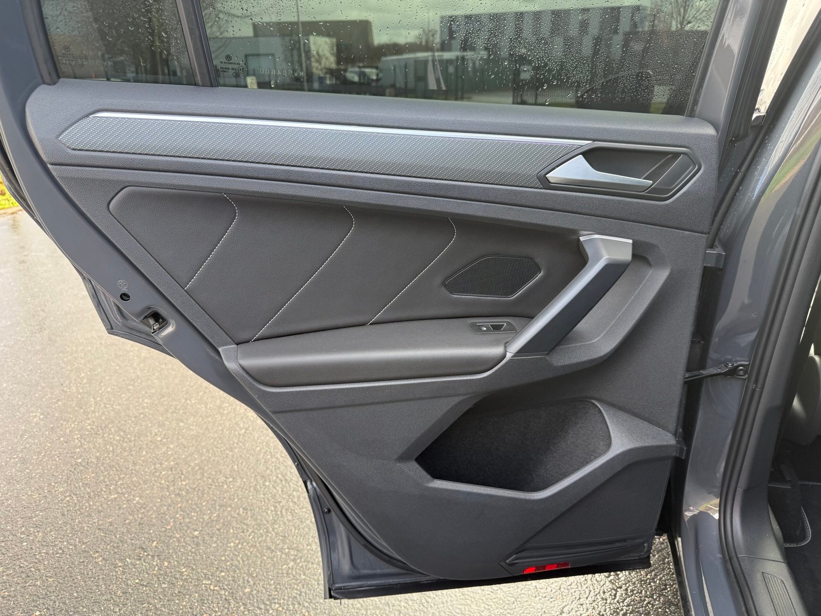 Volkswagen Tiguan II Phase(2) 2.0 TDi BMT DSG7 150Ch « Exclusive R-Line »