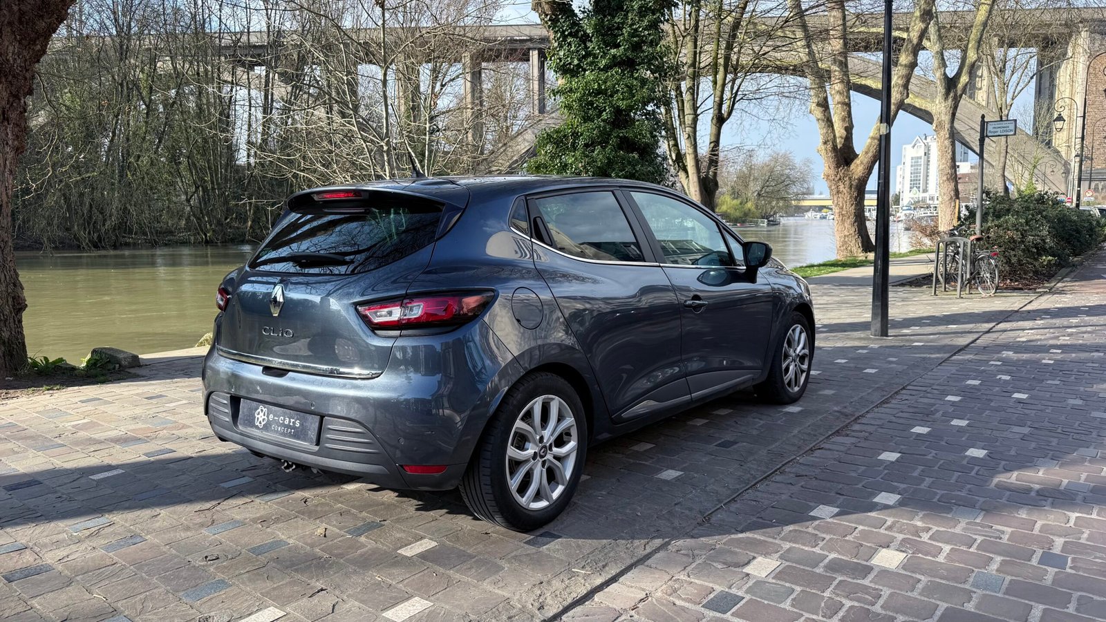 Renault Clio IV 1.2 TCE 120 boîte auto Intens