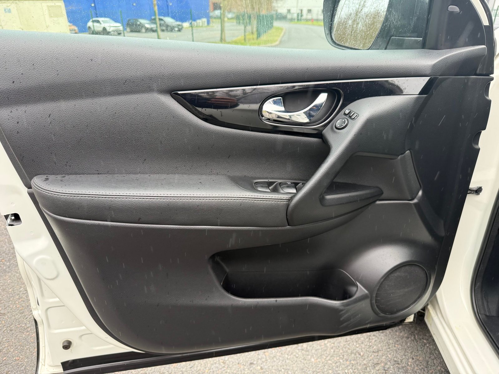 Nissan Qashqai II (j11E) 1.6 DIG-T 2WD S&S 163Ch finition « Tekna »