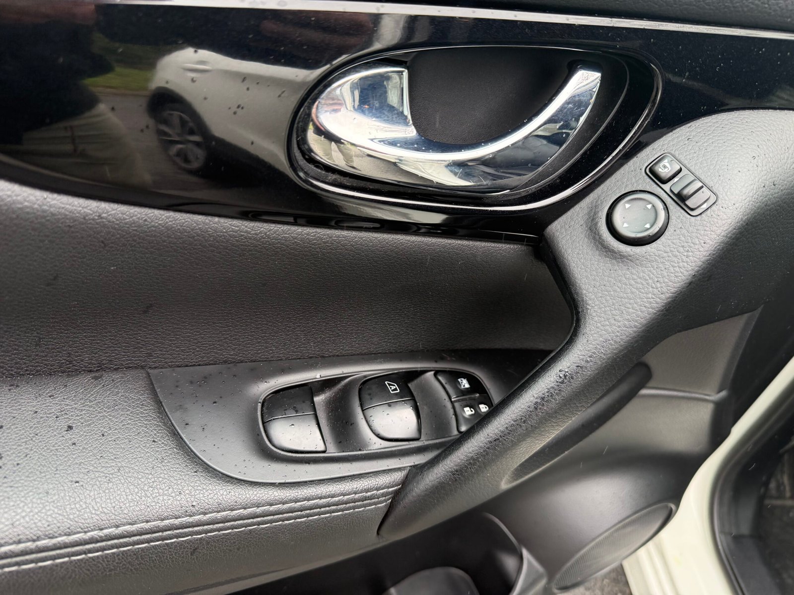 Nissan Qashqai II (j11E) 1.6 DIG-T 2WD S&S 163Ch finition « Tekna »