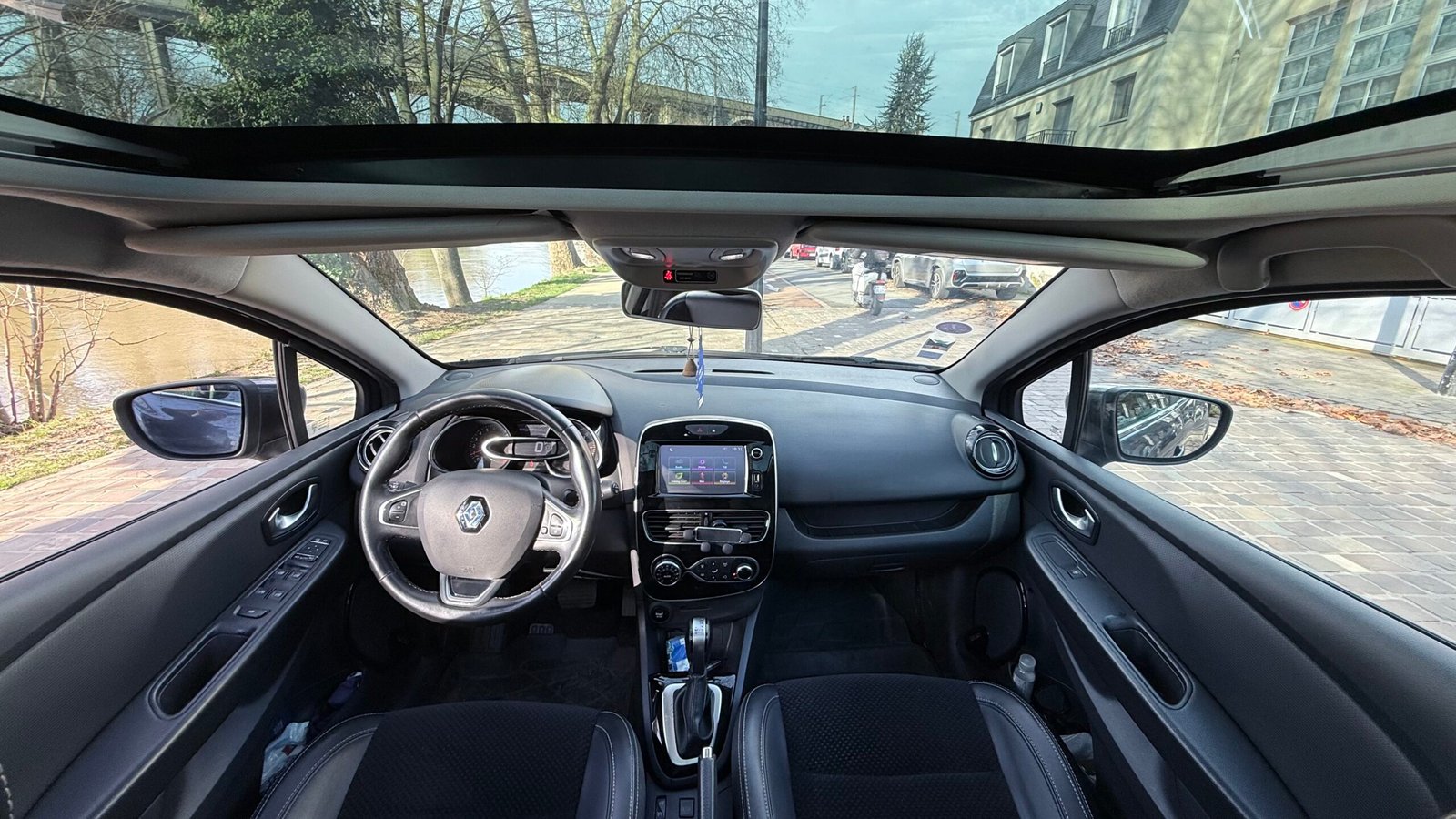 Renault Clio IV 1.2 TCE 120 boîte auto Intens