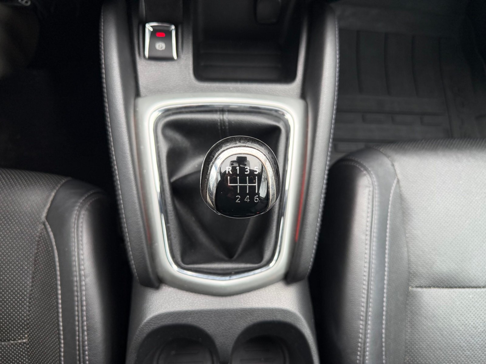 Nissan Qashqai II (j11E) 1.6 DIG-T 2WD S&S 163Ch finition « Tekna »