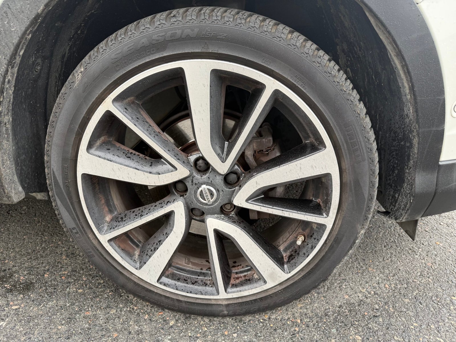 Nissan Qashqai II (j11E) 1.6 DIG-T 2WD S&S 163Ch finition « Tekna »