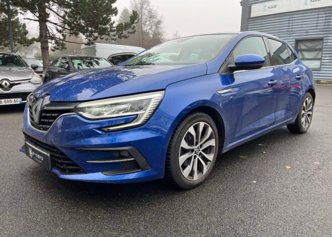 RENAULT Mégane IV Phase 2 Hatchback 1.5 Blue dCi EDC7 115 cv Boîte auto Techno