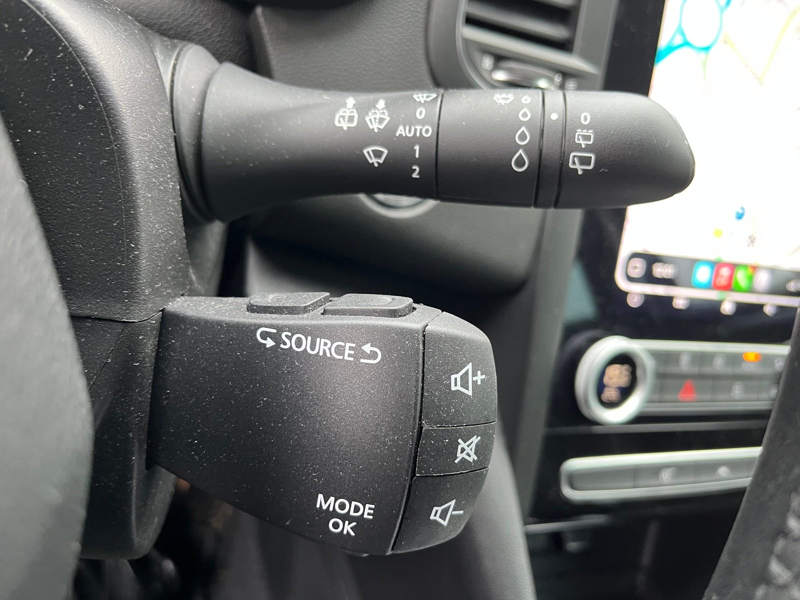 RENAULT Mégane IV Phase 2 Hatchback 1.5 Blue dCi EDC7 115 cv Boîte auto Techno