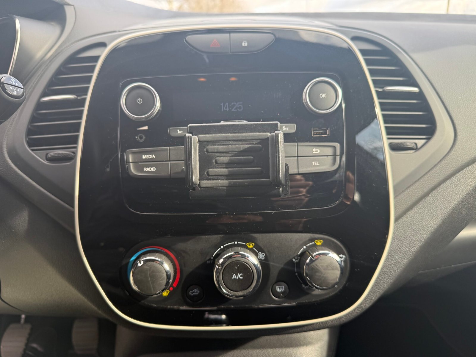 RENAULT Captur (I) Phase 2 0.9 TCe eco2 S&S 90 ch « ZEN »