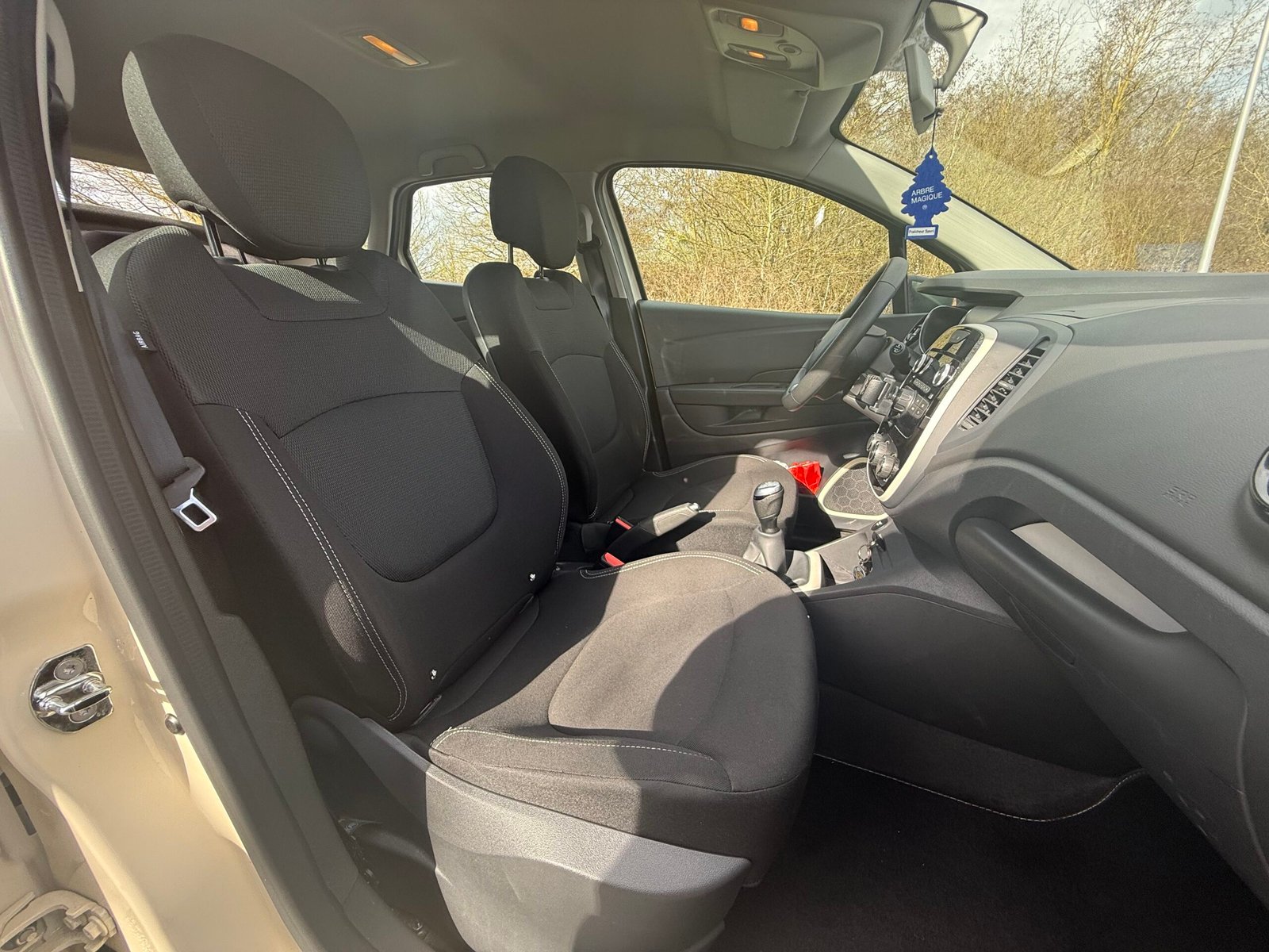 RENAULT Captur (I) Phase 2 0.9 TCe eco2 S&S 90 ch « ZEN »