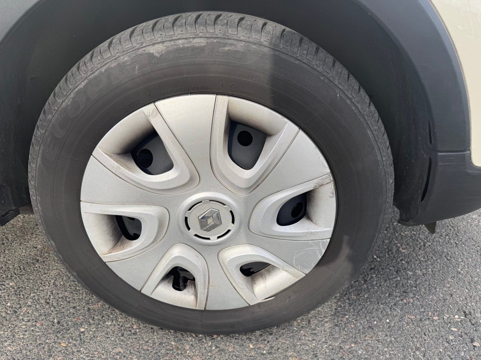 RENAULT Captur (I) Phase 2 0.9 TCe eco2 S&S 90 ch « ZEN »