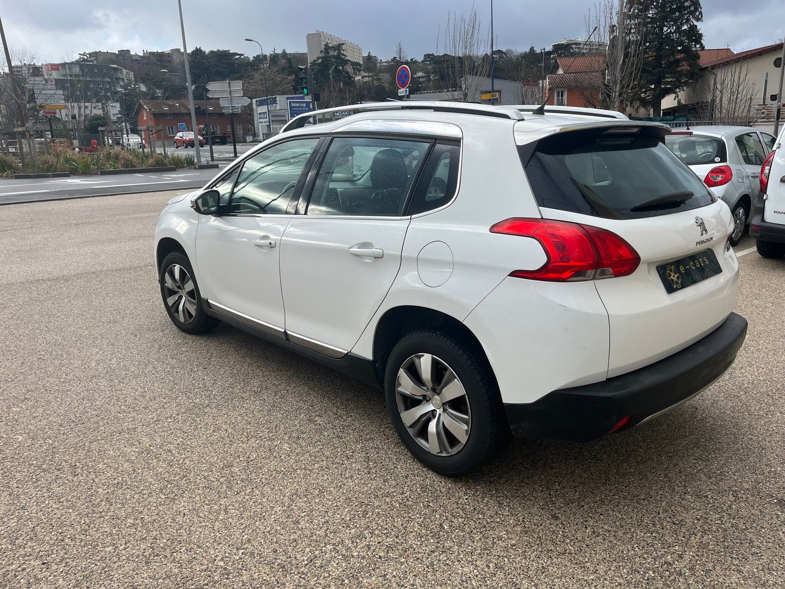 Peugeot 2008 1,6 Vti (chaîne de distribution) 120ch ALLURE