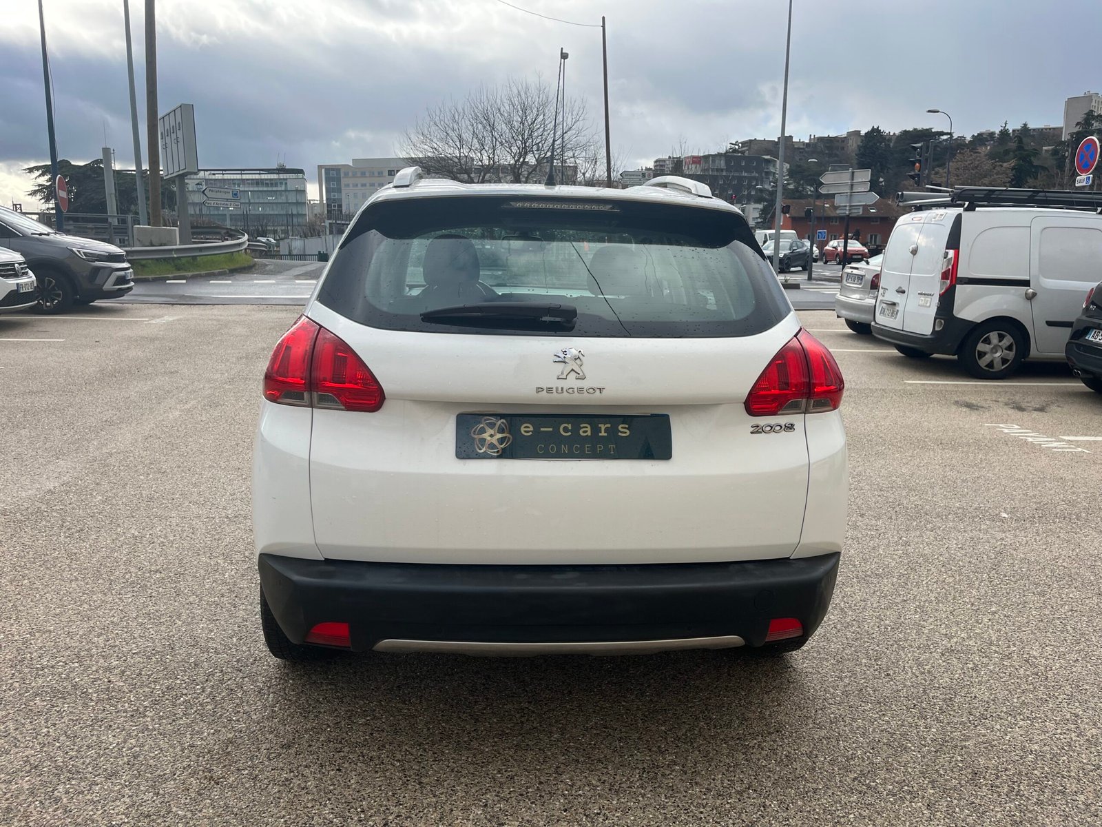 Peugeot 2008 1,6 Vti (chaîne de distribution) 120ch ALLURE