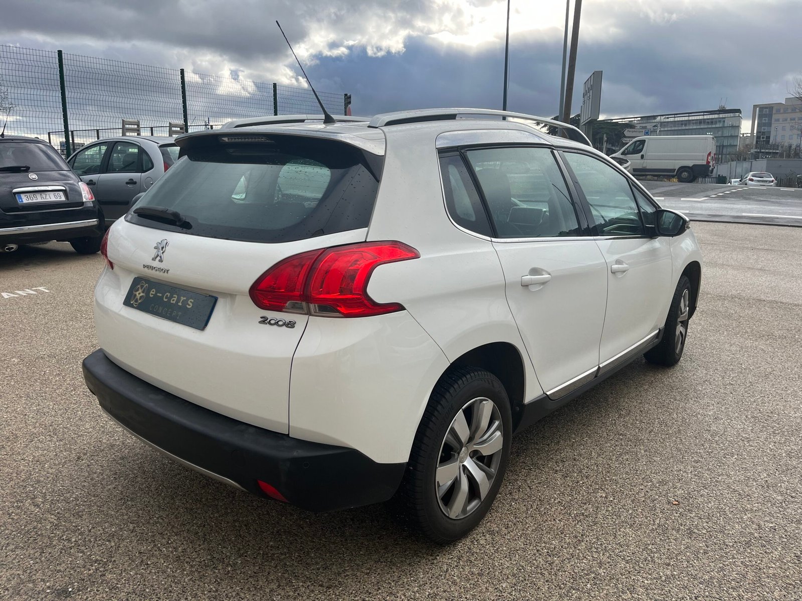 Peugeot 2008 1,6 Vti (chaîne de distribution) 120ch ALLURE