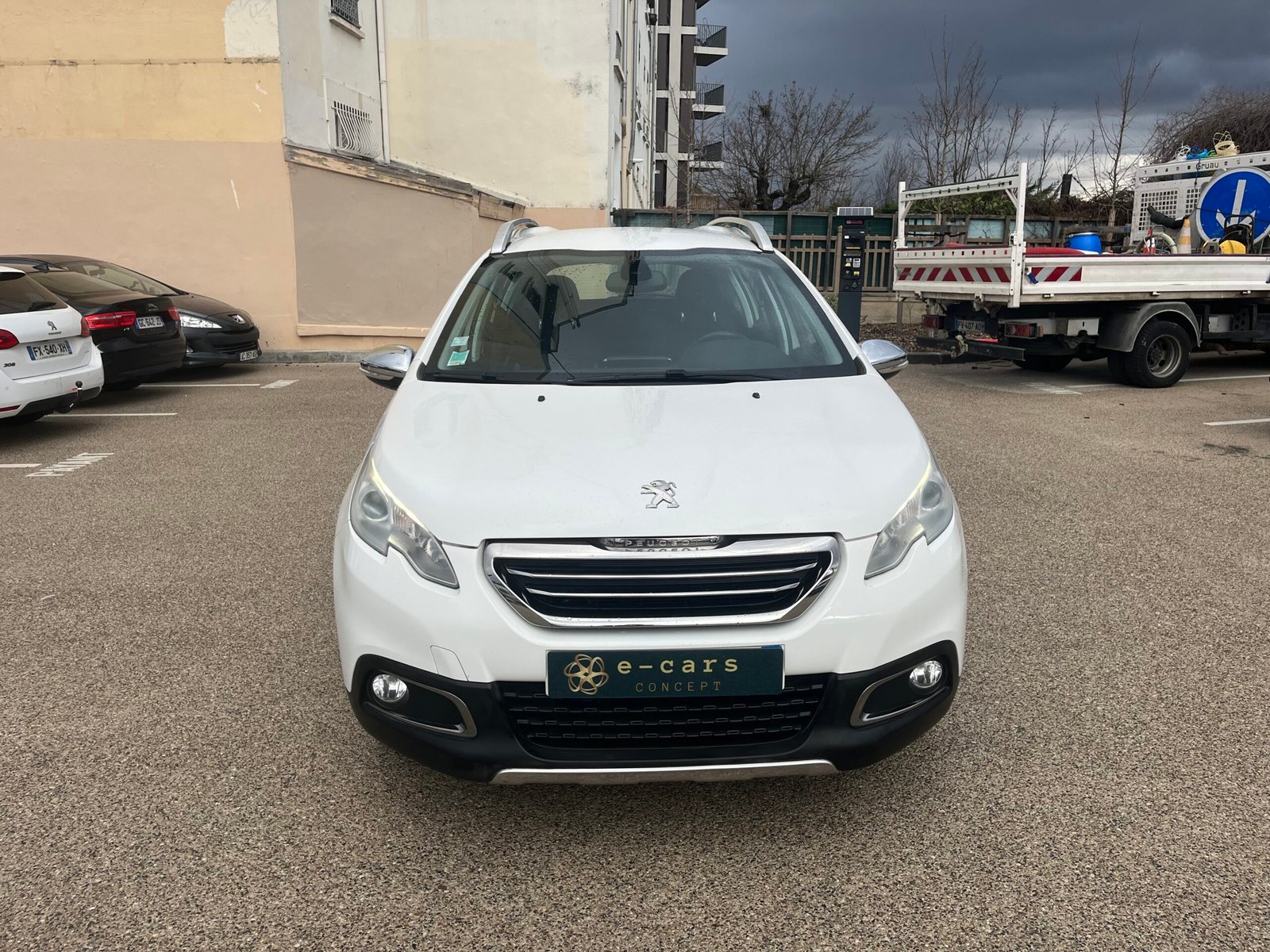 Peugeot 2008 1,6 Vti (chaîne de distribution) 120ch ALLURE