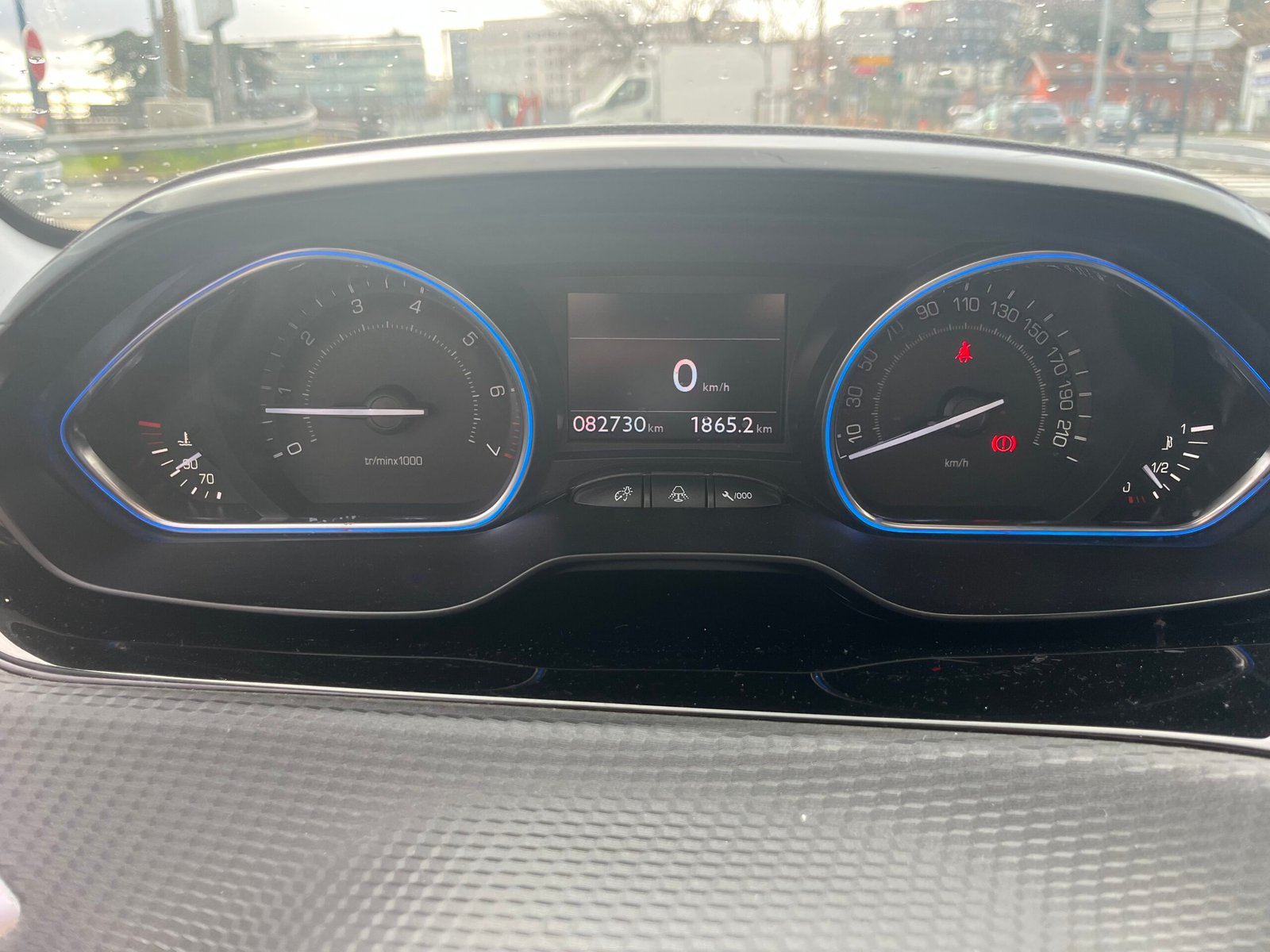 Peugeot 2008 1,6 Vti (chaîne de distribution) 120ch ALLURE