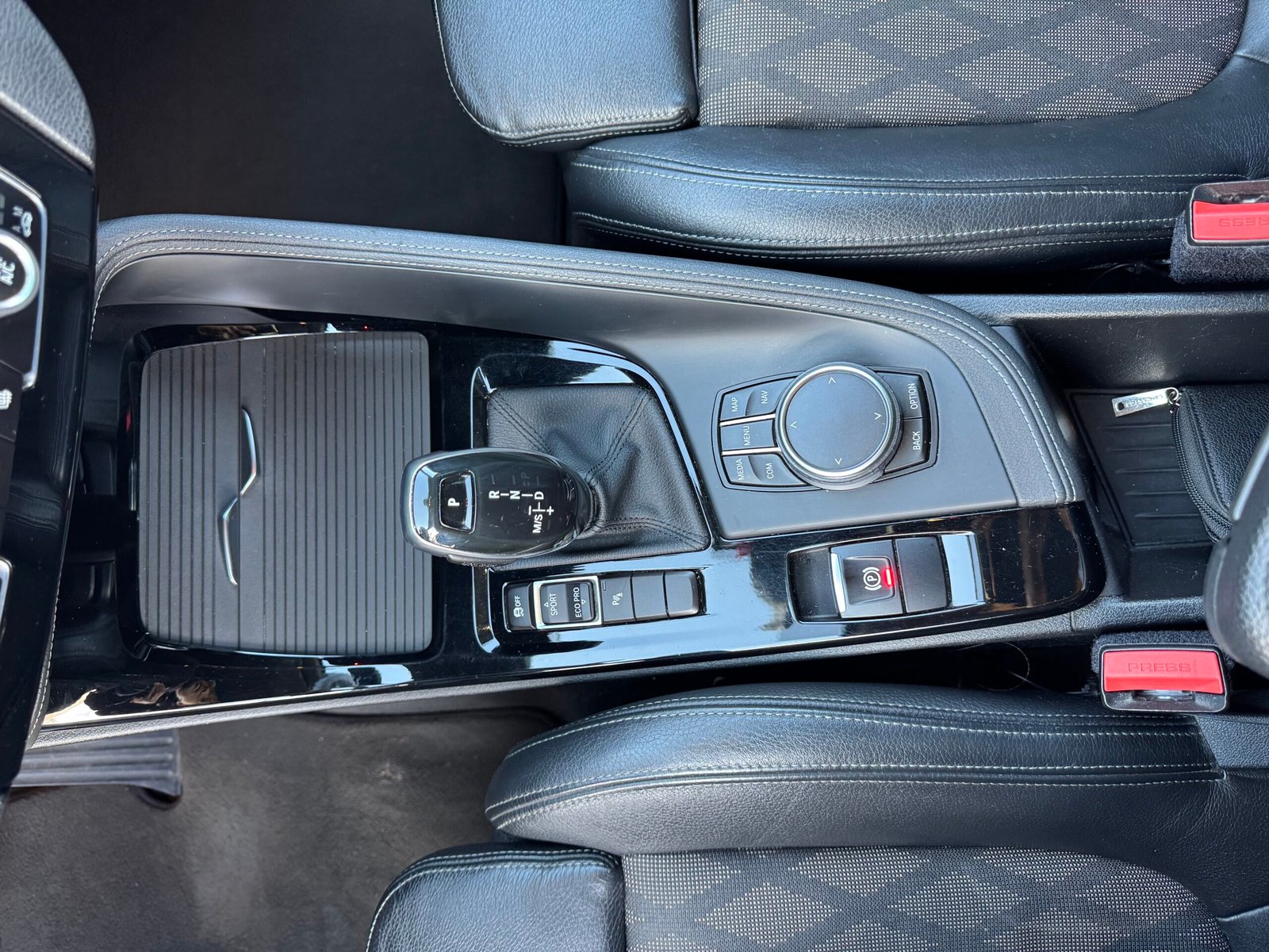 BMW X1 (F48) 18d sDrive 2.0 d 16V Steptronic 150 cv Boîte auto