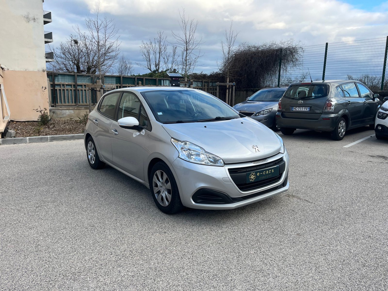 Peugeot 208 68ch Like Edition