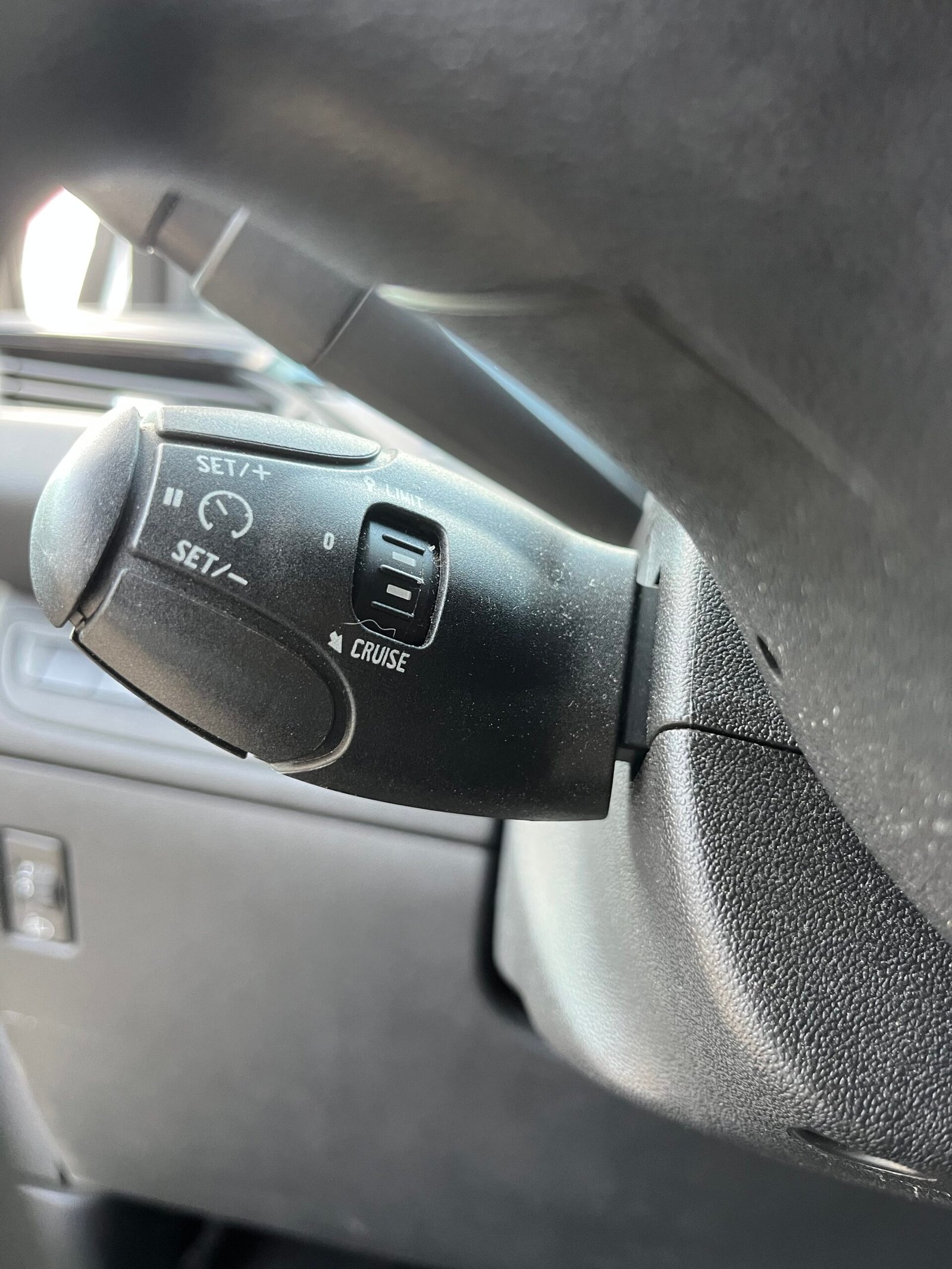 Peugeot 208 68ch Like Edition