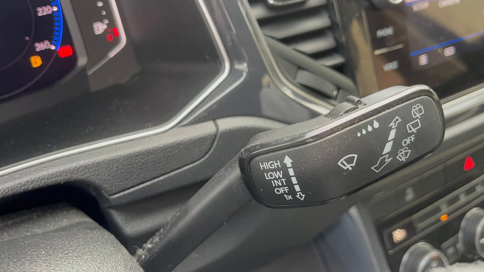 Volkswagen T-Roc Carat 1,5 TSI 150 CV