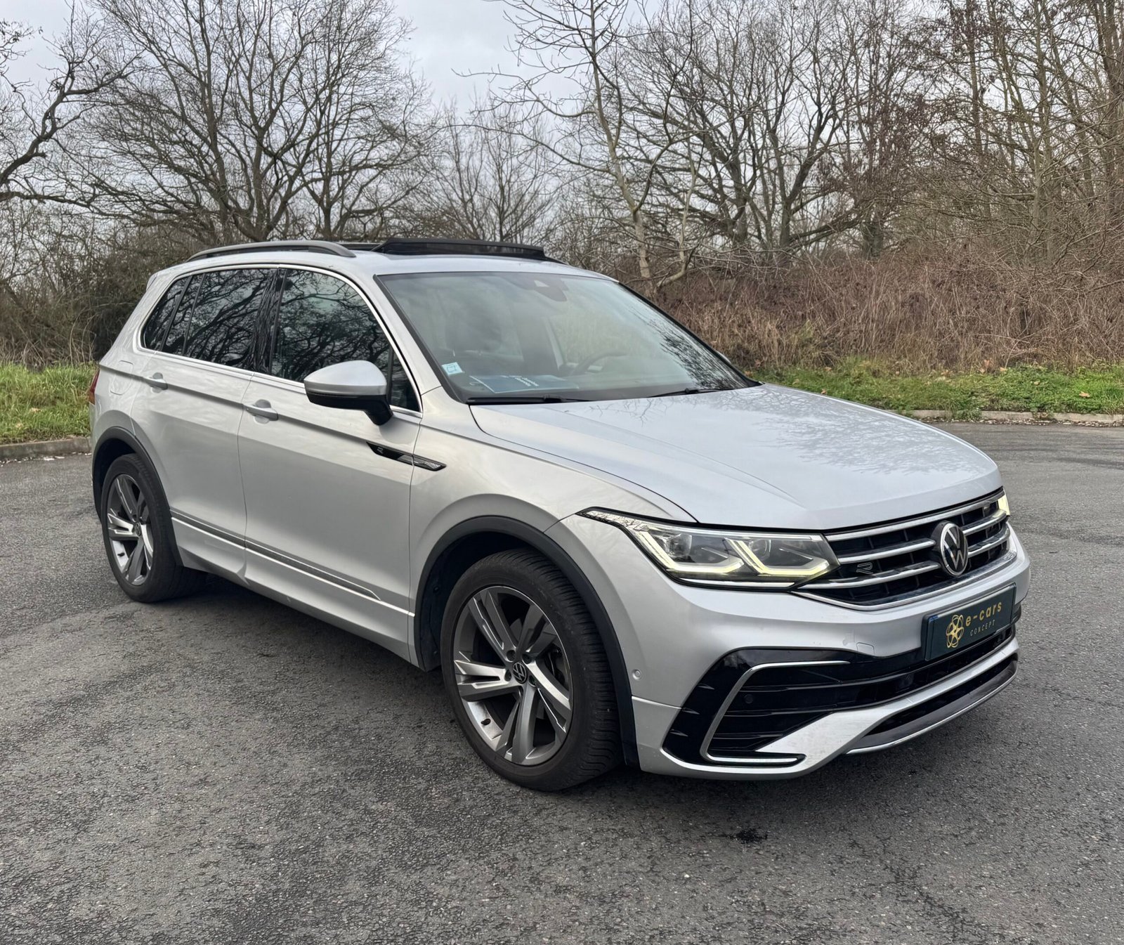 VOLKSWAGEN Tiguan (II) Phase 2 2.0 TDi DSG7 150 ch finition ” R Line “