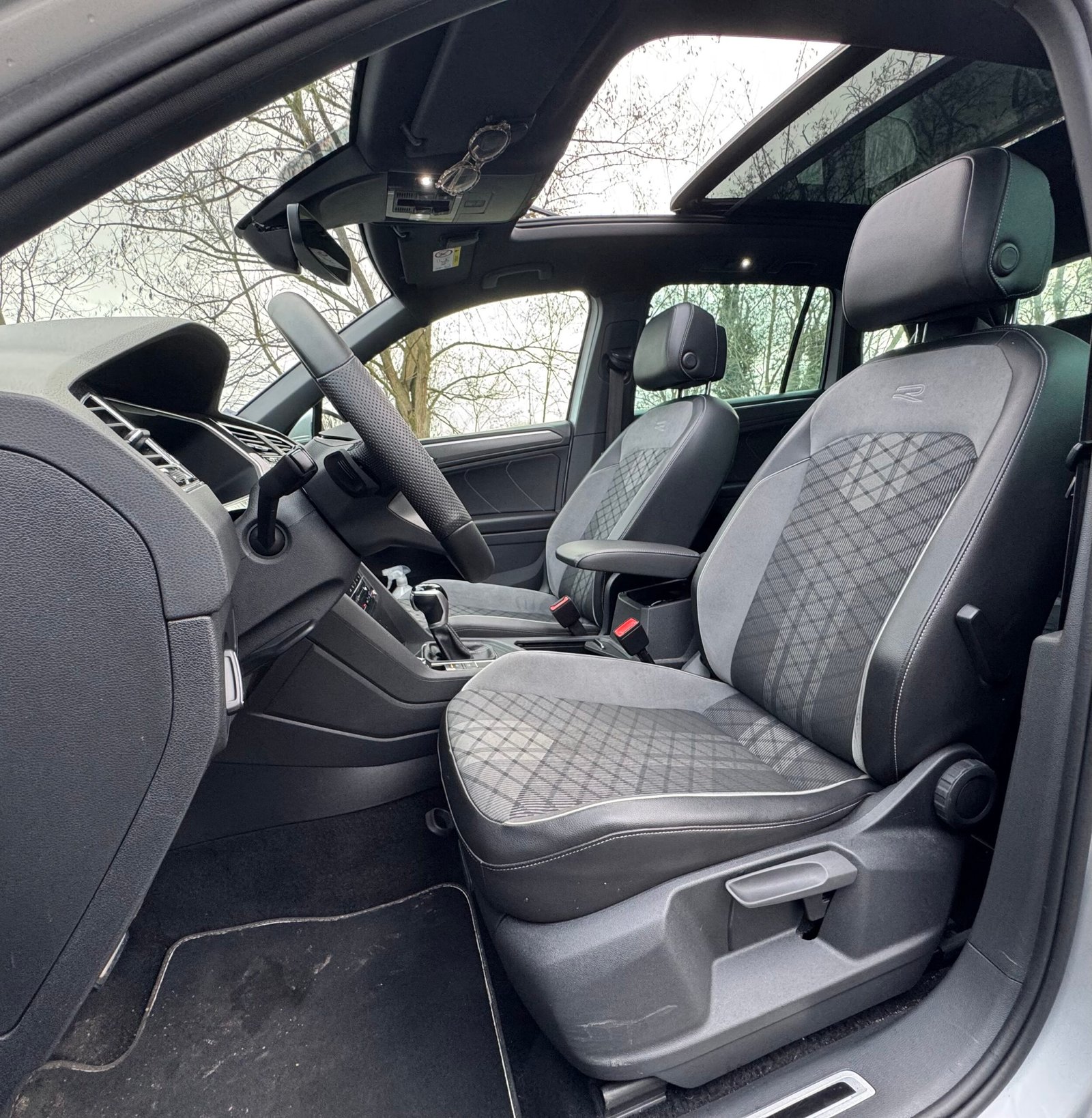 VOLKSWAGEN Tiguan (II) Phase 2 2.0 TDi DSG7 150 ch finition ” R Line “