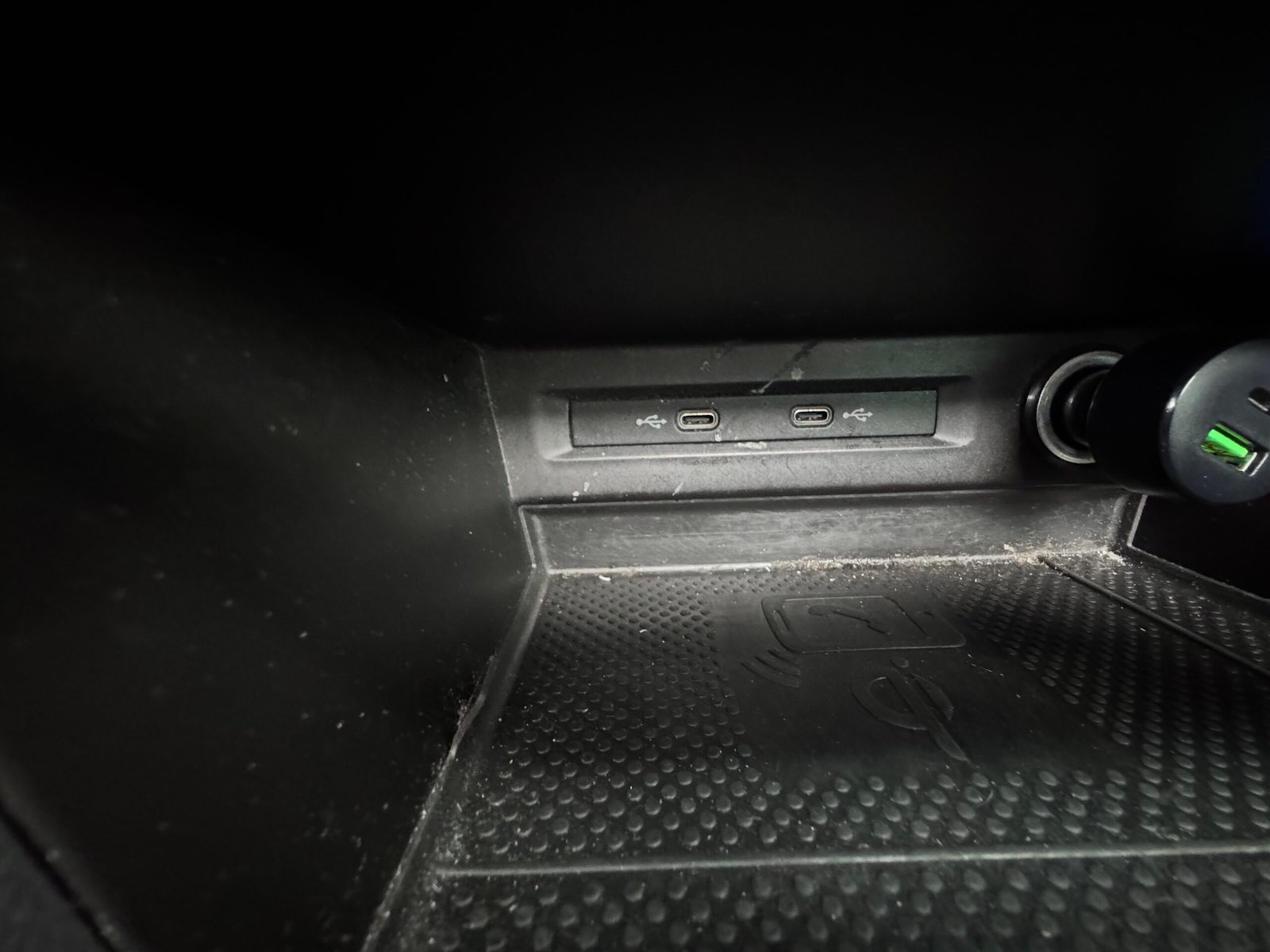 VOLKSWAGEN Tiguan (II) Phase 2 2.0 TDi DSG7 150 ch finition ” R Line “