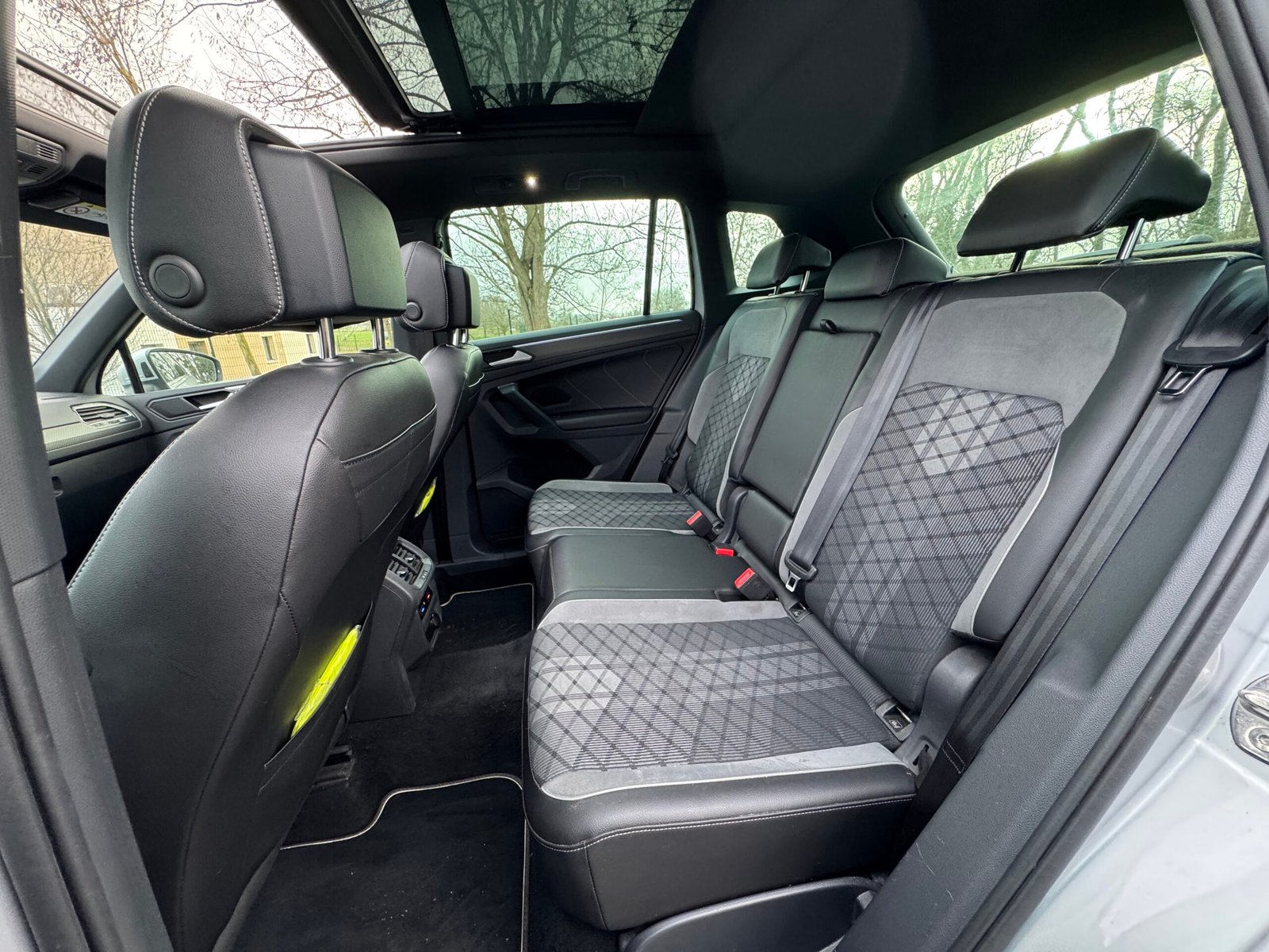 VOLKSWAGEN Tiguan (II) Phase 2 2.0 TDi DSG7 150 ch finition ” R Line “