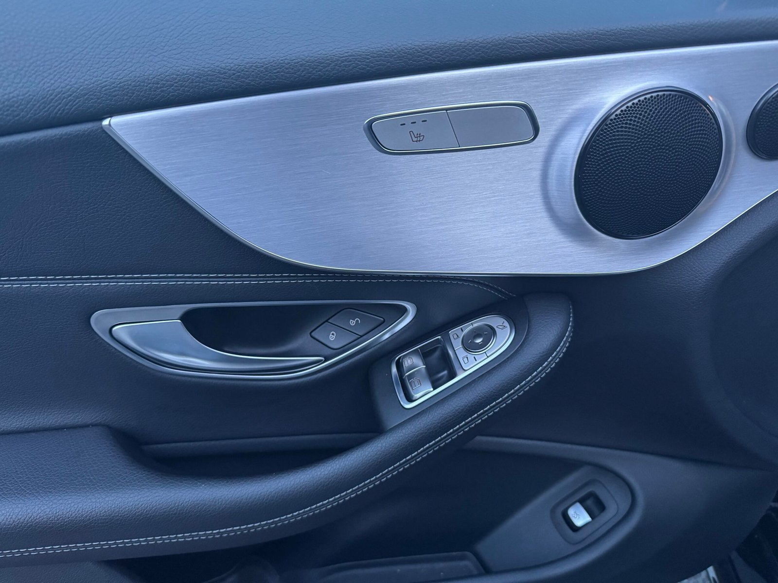 MERCEDES Classe C 300 coupé (205) 258ch