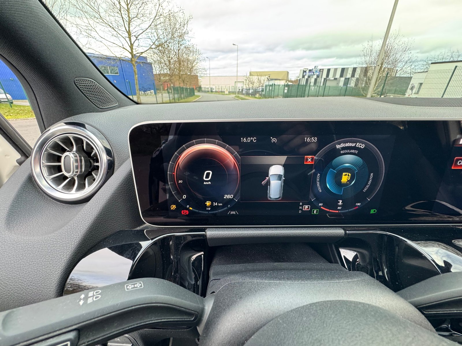 MERCEDES Classe B (W247) 180 7G-DCT 136 ch« AMG LINE »