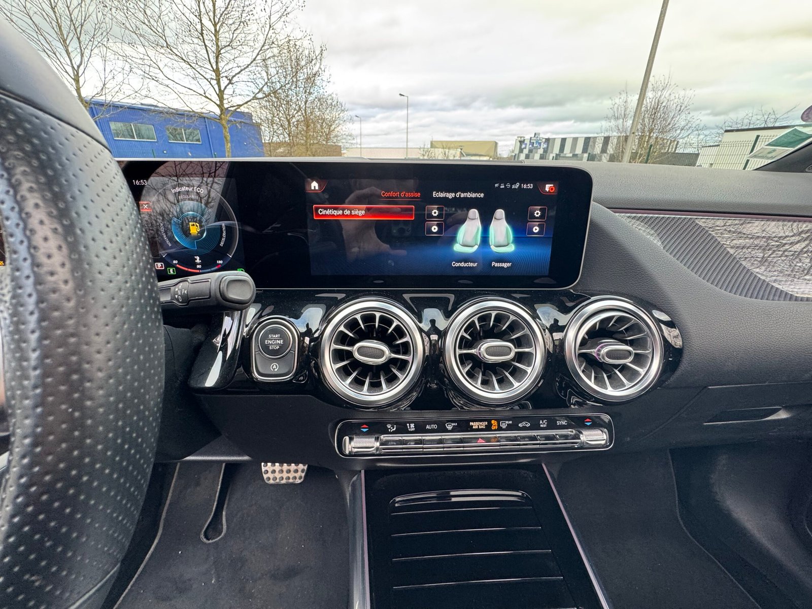 MERCEDES Classe B (W247) 180 7G-DCT 136 ch« AMG LINE »