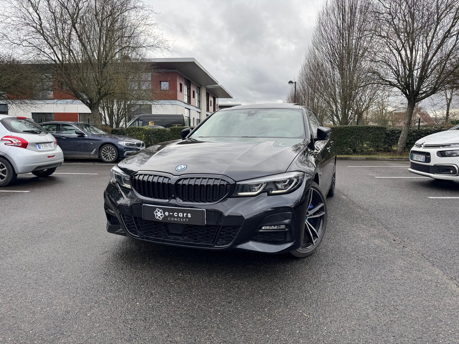 BMW Série 3 Berline 330e PACK-M xDrive 2.0 TPT 16V 292CV Plug in Hybrid Boîte auto