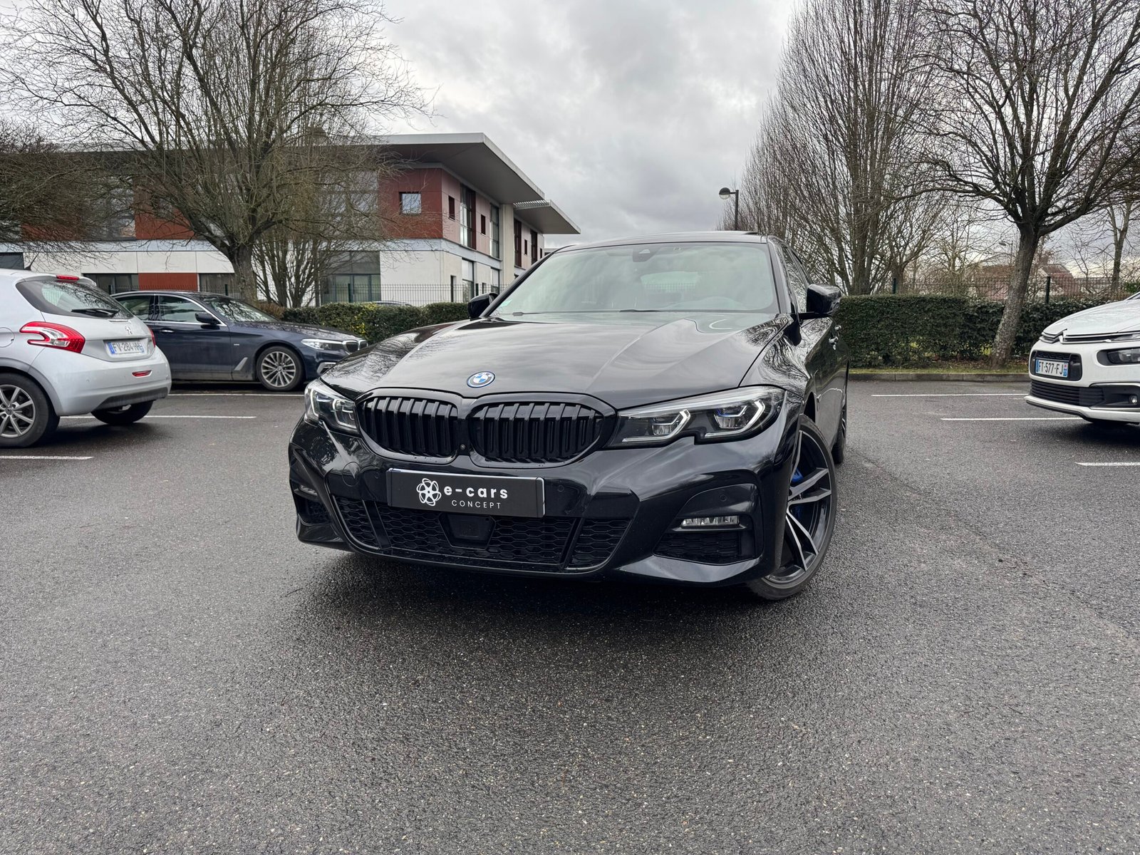 BMW Série 3 Berline 330e PACK-M xDrive 2.0 TPT 16V 292CV Plug in Hybrid Boîte auto