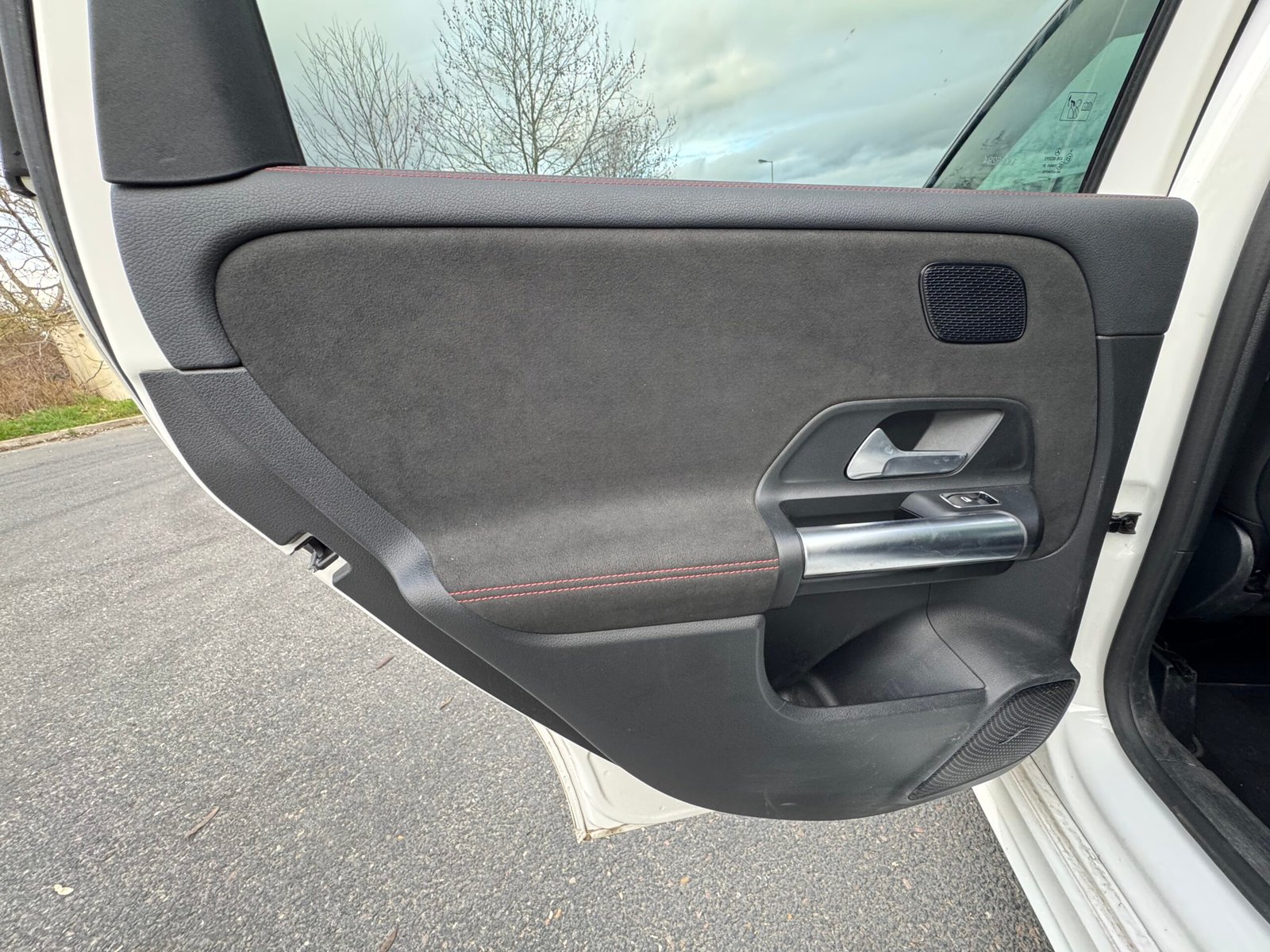 MERCEDES Classe B (W247) 180 7G-DCT 136 ch« AMG LINE »