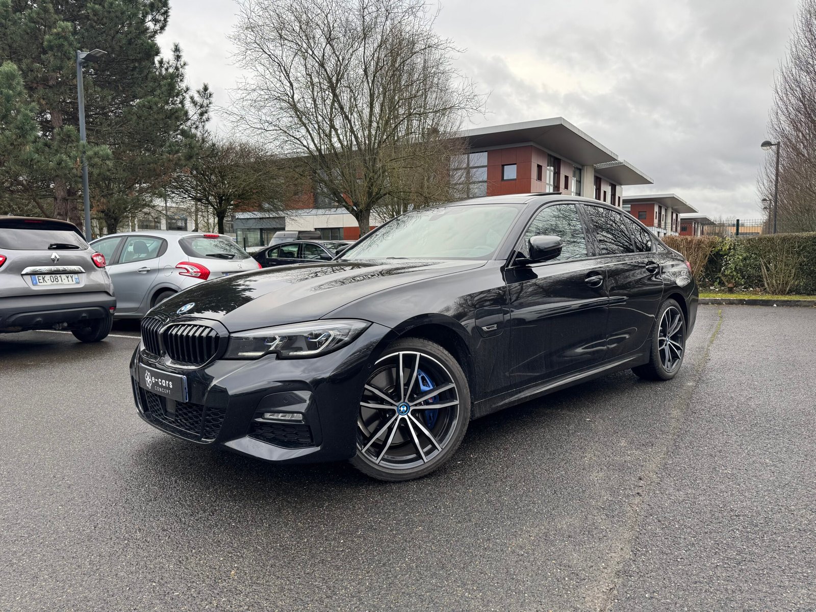 BMW Série 3 Berline 330e PACK-M xDrive 2.0 TPT 16V 292CV Plug in Hybrid Boîte auto