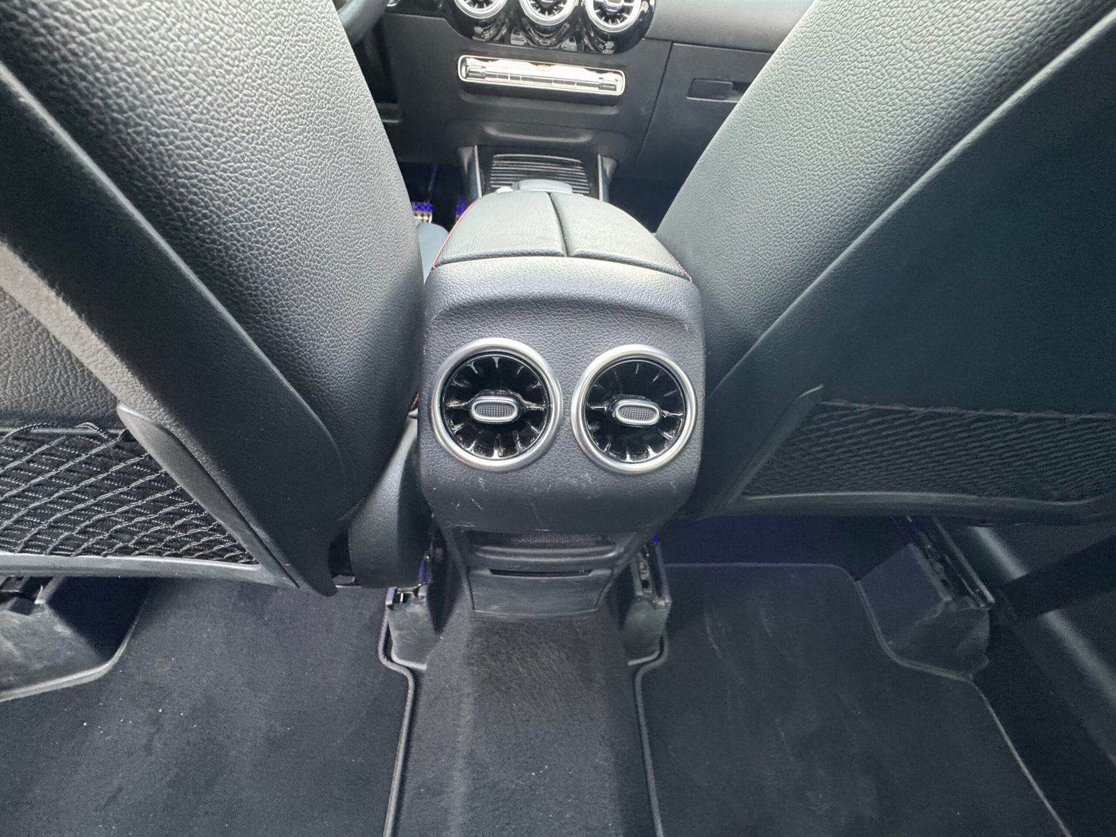 MERCEDES Classe B (W247) 180 7G-DCT 136 ch« AMG LINE »