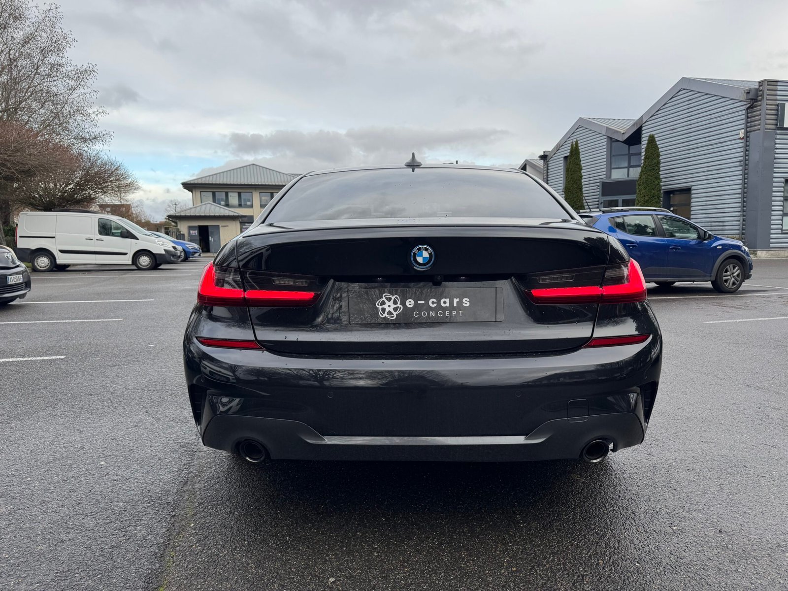 BMW Série 3 Berline 330e PACK-M xDrive 2.0 TPT 16V 292CV Plug in Hybrid Boîte auto