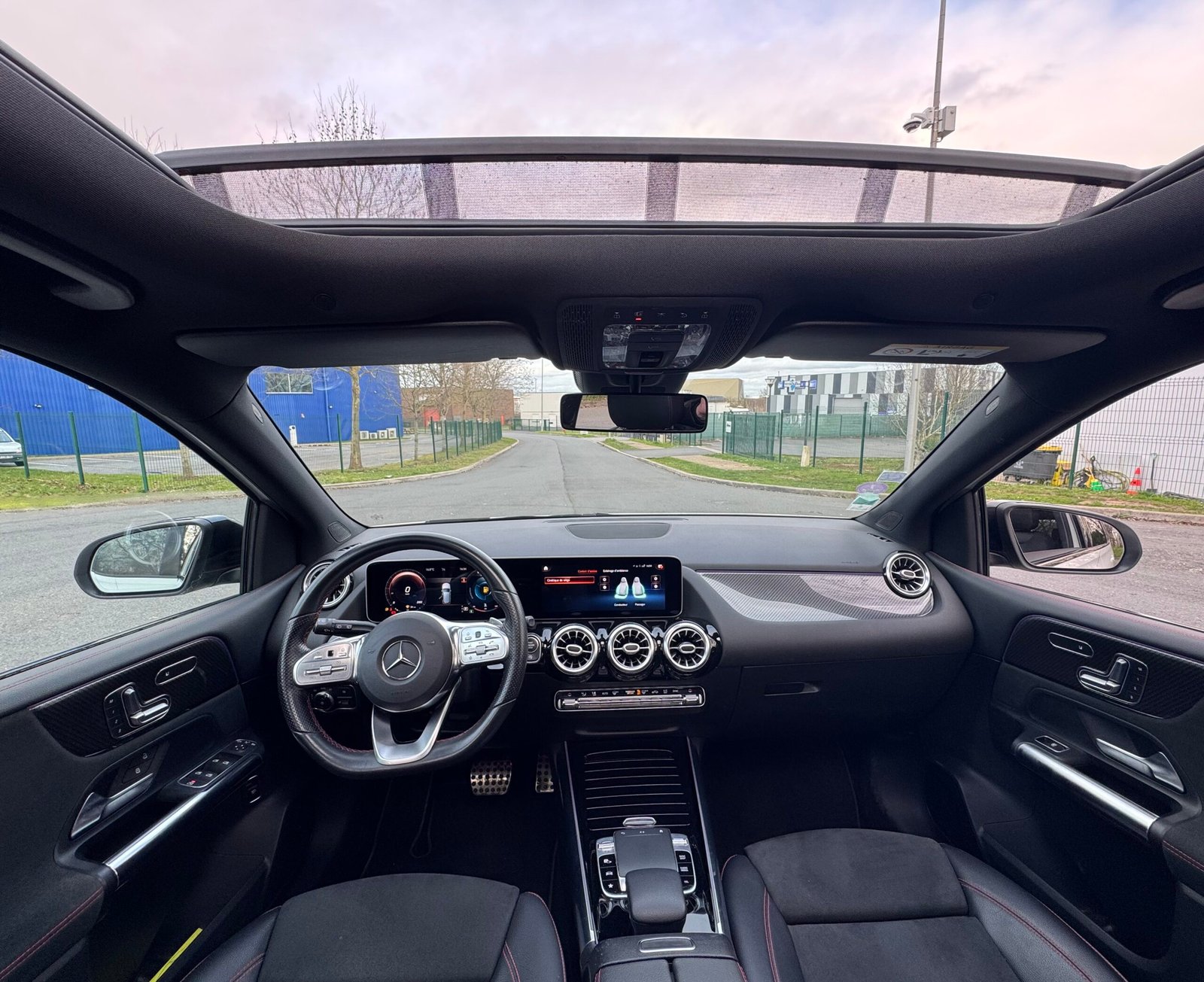 MERCEDES Classe B (W247) 180 7G-DCT 136 ch« AMG LINE »