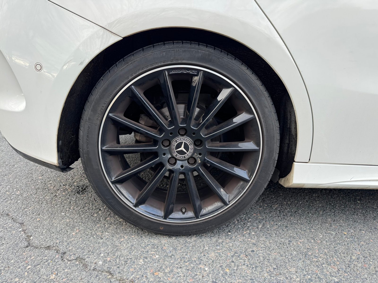 MERCEDES Classe B (W247) 180 7G-DCT 136 ch« AMG LINE »