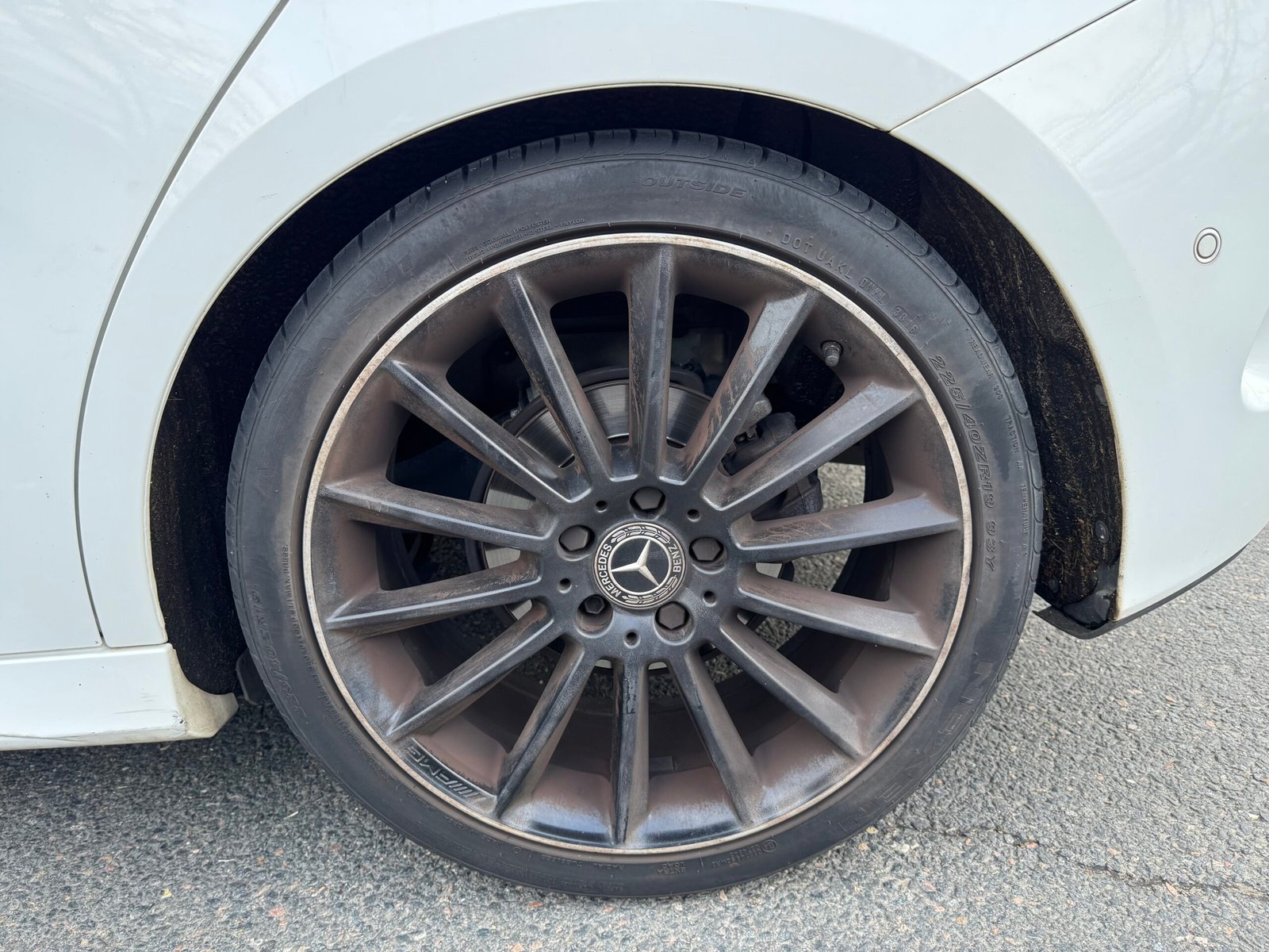 MERCEDES Classe B (W247) 180 7G-DCT 136 ch« AMG LINE »