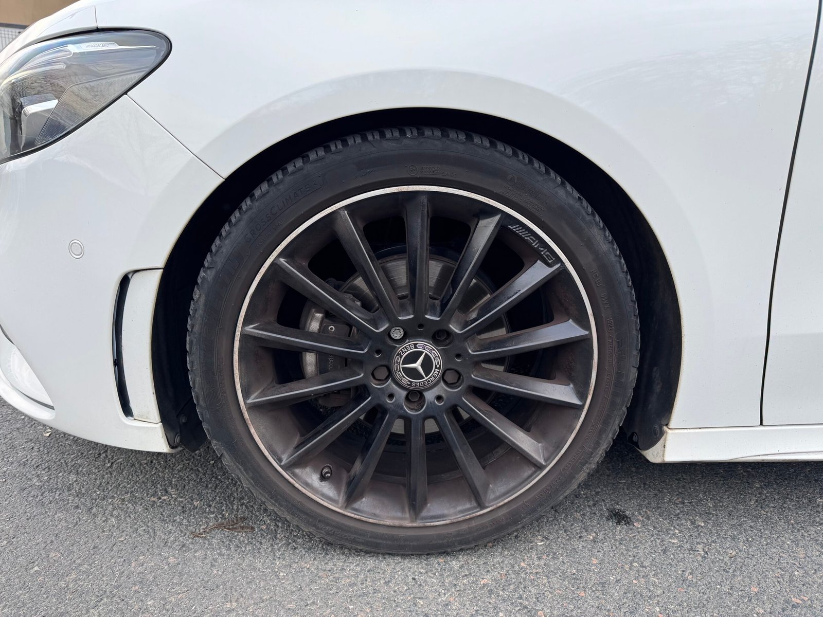 MERCEDES Classe B (W247) 180 7G-DCT 136 ch« AMG LINE »