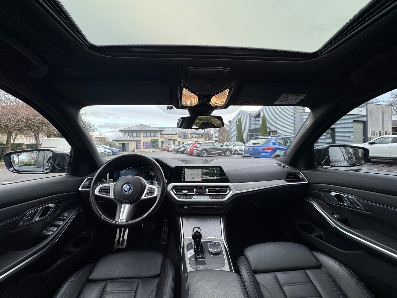 BMW Série 3 Berline 330e PACK-M xDrive 2.0 TPT 16V 292CV Plug in Hybrid Boîte auto