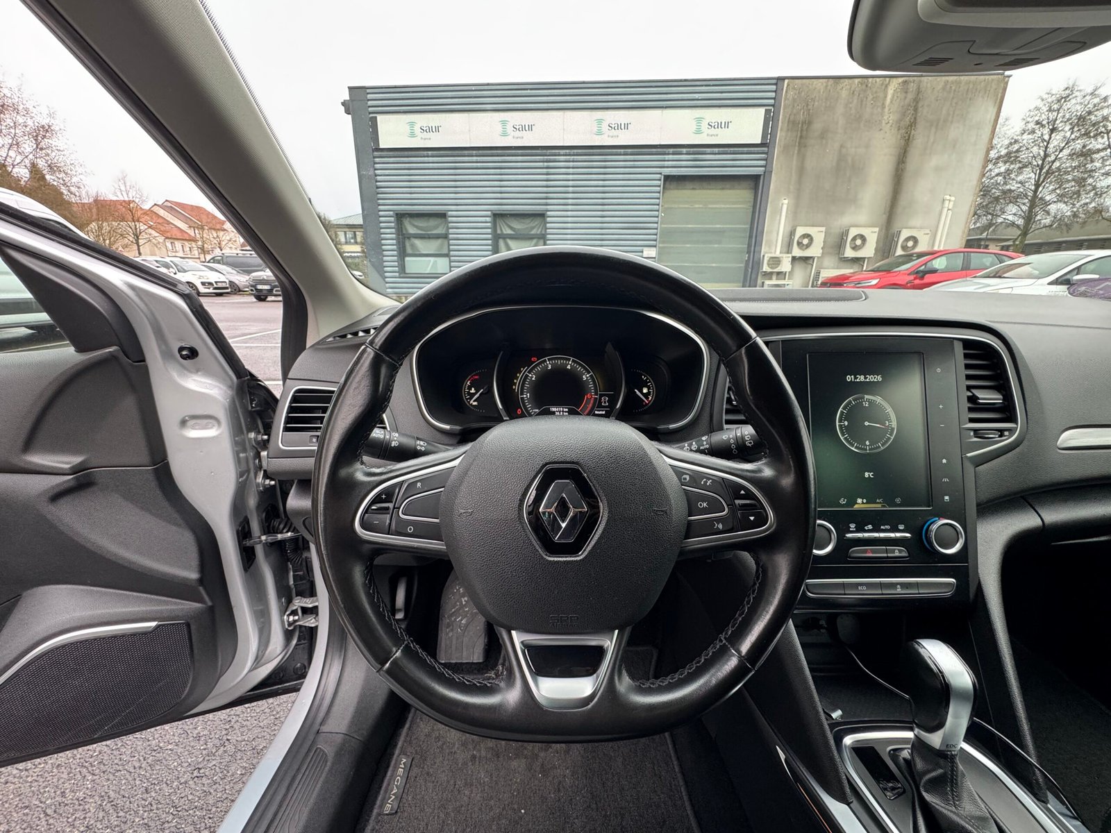 RENAULT Mégane IV Hatchback 1.2 TCe INTENS 16V EDC7 130 cv Boîte auto