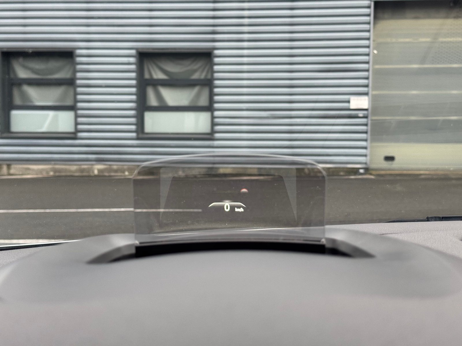 RENAULT Mégane IV Hatchback 1.2 TCe INTENS 16V EDC7 130 cv Boîte auto