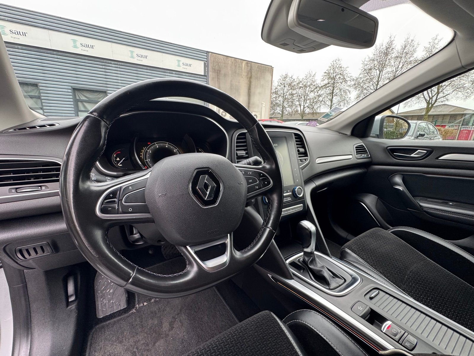 RENAULT Mégane IV Hatchback 1.2 TCe INTENS 16V EDC7 130 cv Boîte auto