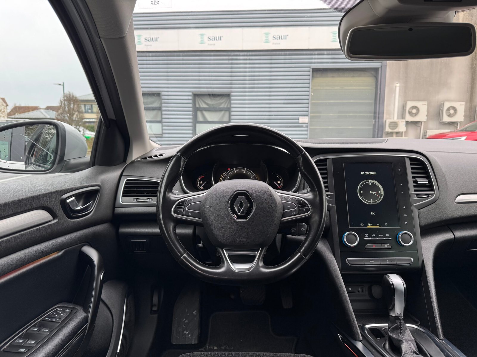RENAULT Mégane IV Hatchback 1.2 TCe INTENS 16V EDC7 130 cv Boîte auto