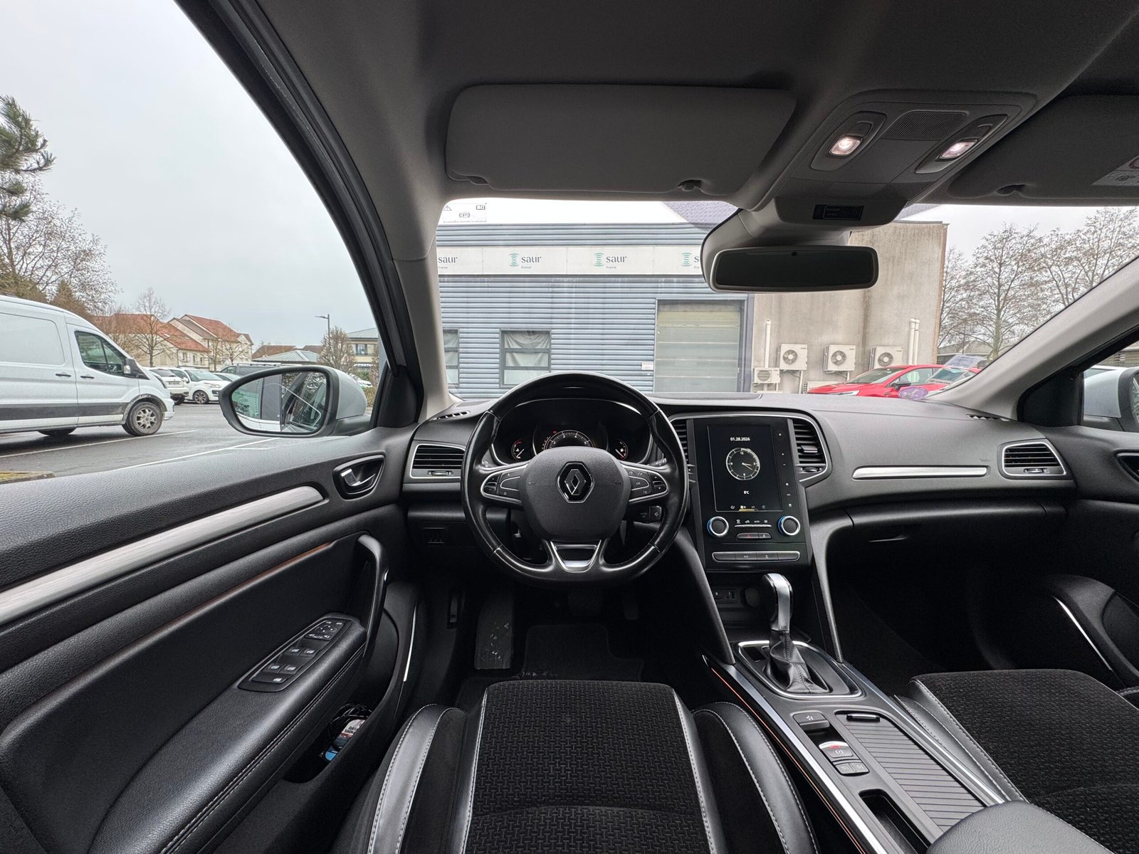 RENAULT Mégane IV Hatchback 1.2 TCe INTENS 16V EDC7 130 cv Boîte auto