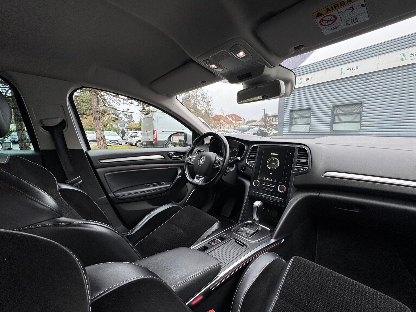 RENAULT Mégane IV Hatchback 1.2 TCe INTENS 16V EDC7 130 cv Boîte auto